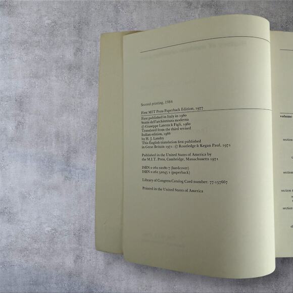 History of Modern Architecture by Leonardo Benevolo Volumes 1 & 2 - Picture 6 of 9